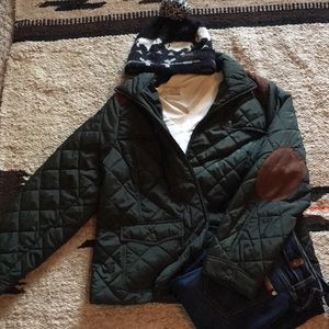 Hunter green puffy coat with elbow pads